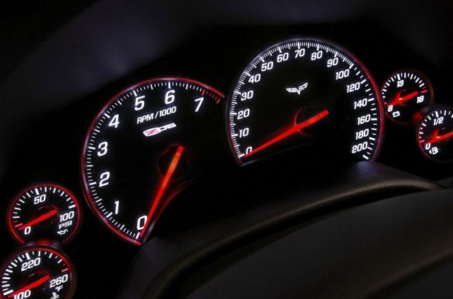 هل عداد الـ RPM هام لكل السيارات؟