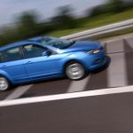 تعرف على أهمية احتساب مسافة التوقف عند كبح السيارة 1