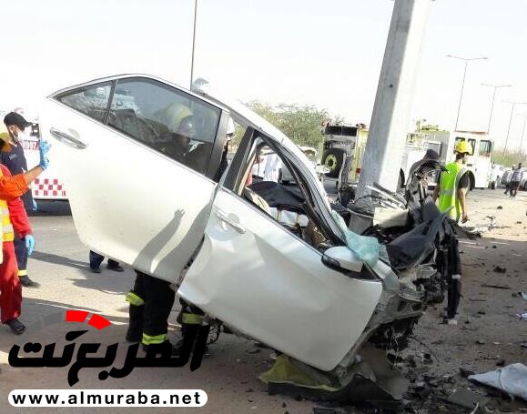 "بالصور" حادث اصطدام بعمود إنارة يشطر مركبة ويقتل قائدها بالرس "بالصور" حادث اصطدام بعمود إنارة يشطر مركبة ويقتل قائدها بالرس 5