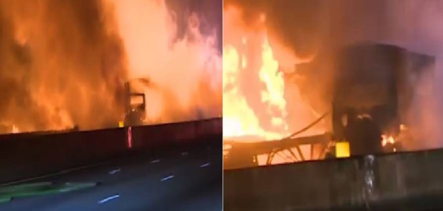 “فيديو” شاهد لحظات انفجار خزاني شاحنتي نقل وقود بعد حادث اصطدام مروع شمل 14 سيارة