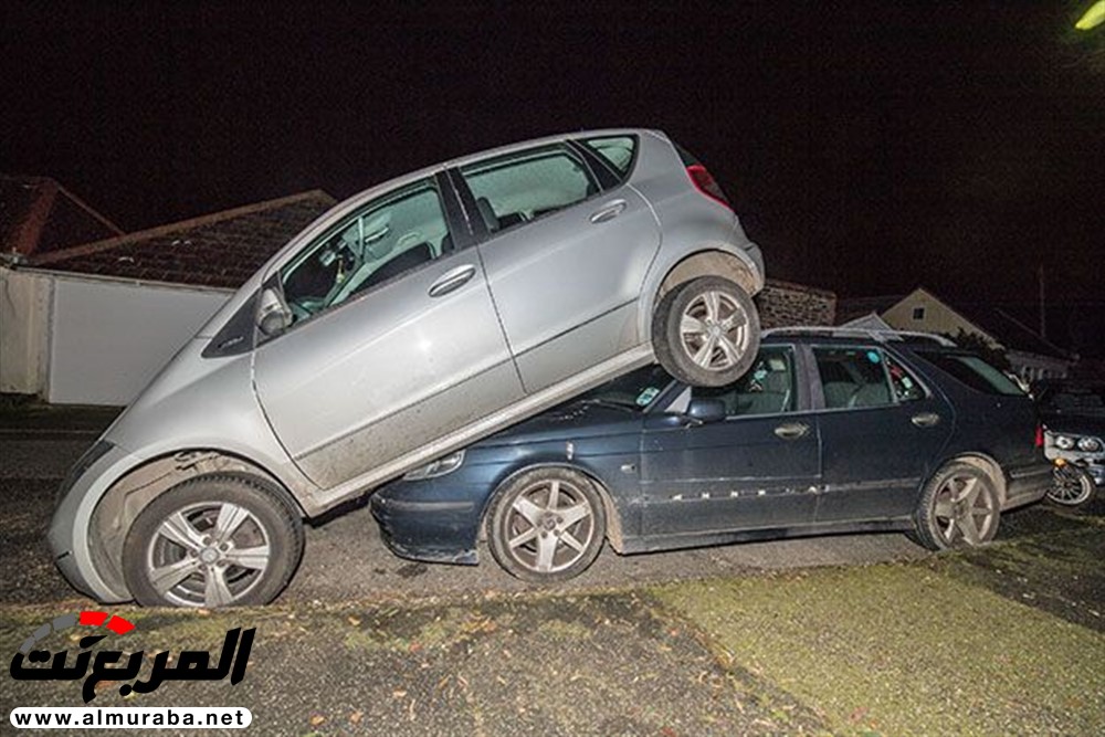 "بالصور" قد تكون هذه هي أفشل محاولة لركن سيارة بالتاريخ "بالصور" قد تكون هذه هي أفشل محاولة لركن سيارة بالتاريخ 1