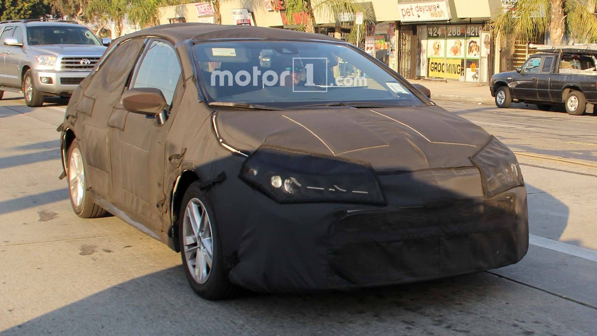 تويوتا كورولا 2019 هاتشباك تظهر خلال الاختبارات لأول مرة تويوتا كورولا 2019 هاتشباك تظهر خلال الاختبارات لأول مرة 22