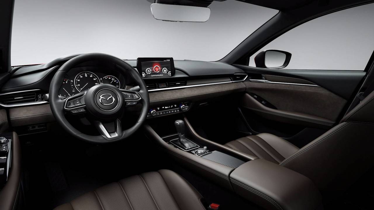 “مقارنة” الفرق بين مازدا 6 موديل 2018 والشكل السابق وأبرز الإختلافات “مقارنة” الفرق بين مازدا 6 موديل 2018 والشكل السابق وأبرز الإختلافات 4