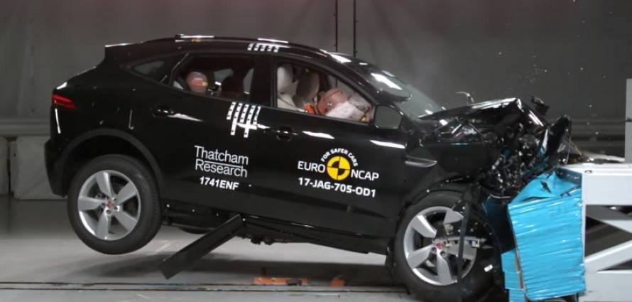"بالفيديو" شاهد اختبار تصادم جاكوار E-Pace من قبل هيئة سلامة النقل الأوروبية NCAP "بالفيديو" شاهد اختبار تصادم جاكوار E-Pace من قبل هيئة سلامة النقل الأوروبية NCAP 5