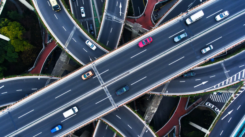 الصين تخطط لدمج الذكاء الاصطناعي بالسيارات الجديدة