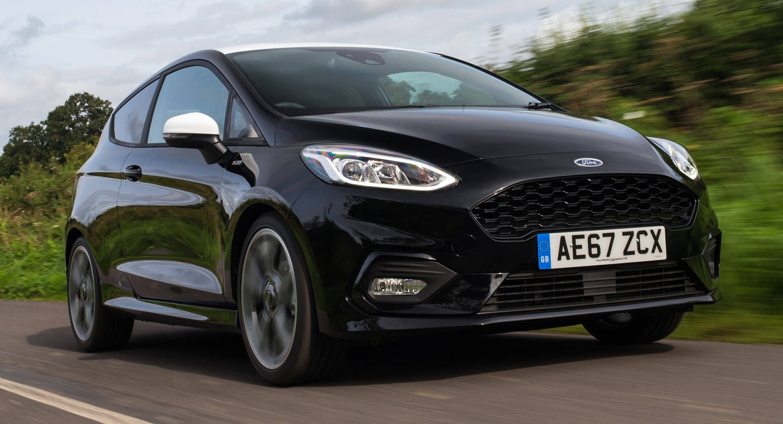 ما هي الألوان المفضلة لدى البريطانيين بالسيارات الجديدة خلال 2017؟