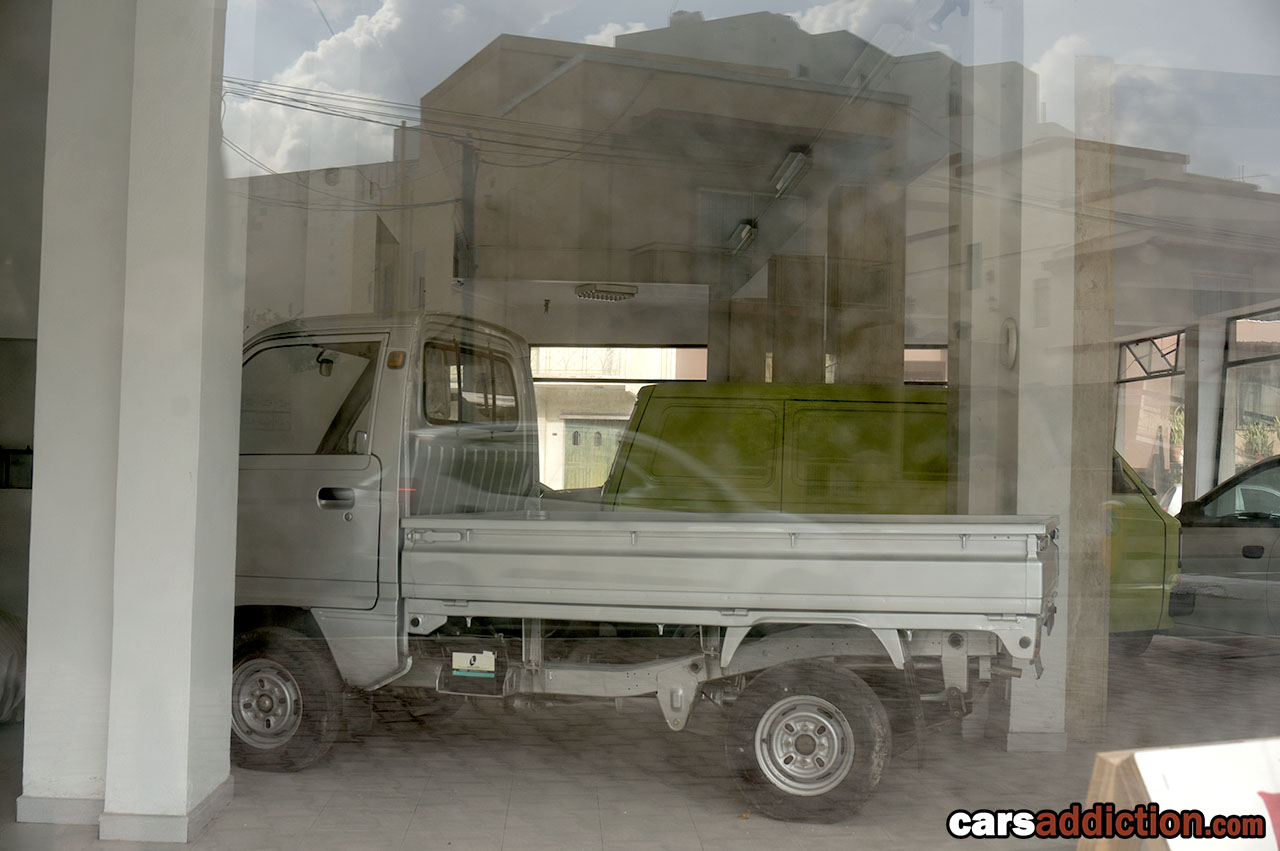 "بالصور" اكتشاف وكالة سيارات سوبارو بعد نسيانها 25 عاماً 5