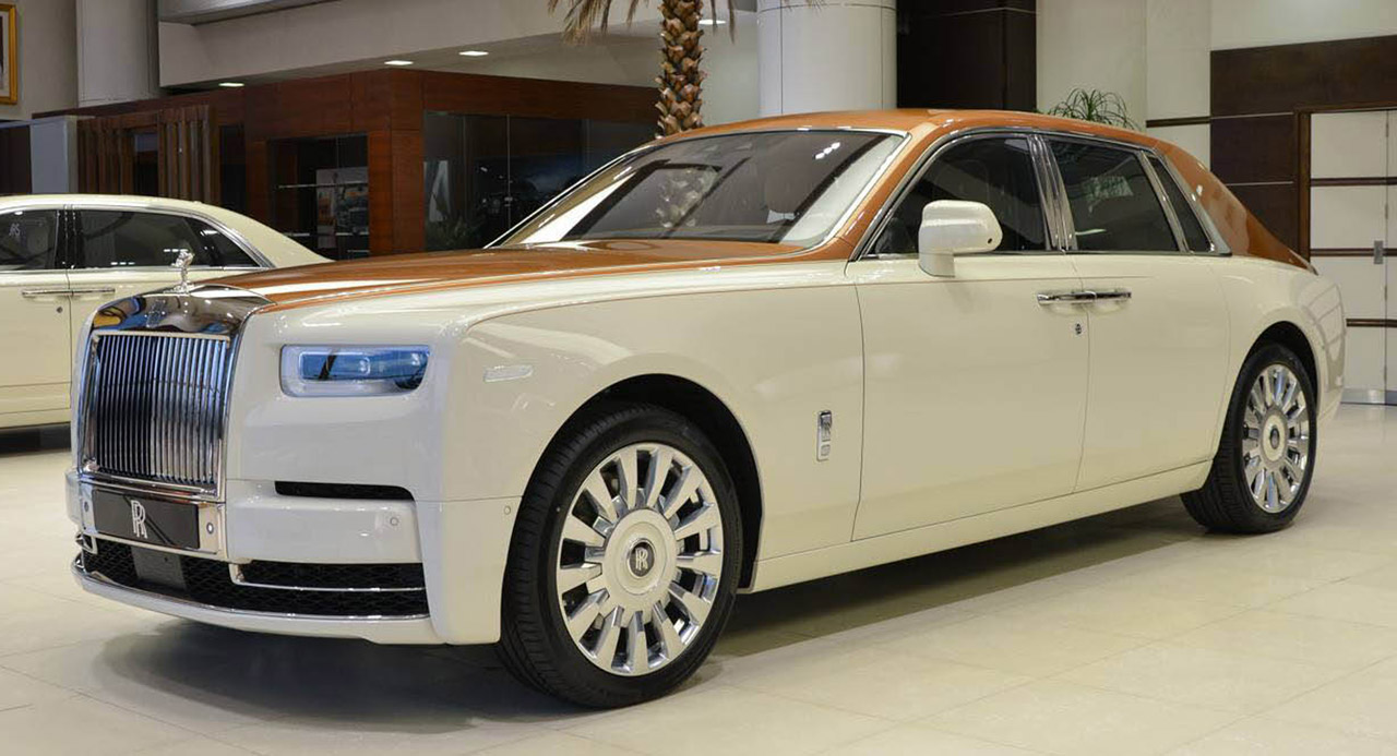 "بالصور" رولز رويس فانتوم VIII تتألق بطابعها العربي في أبو ظبي "بالصور" رولز رويس فانتوم VIII تتألق بطابعها العربي في أبو ظبي 4