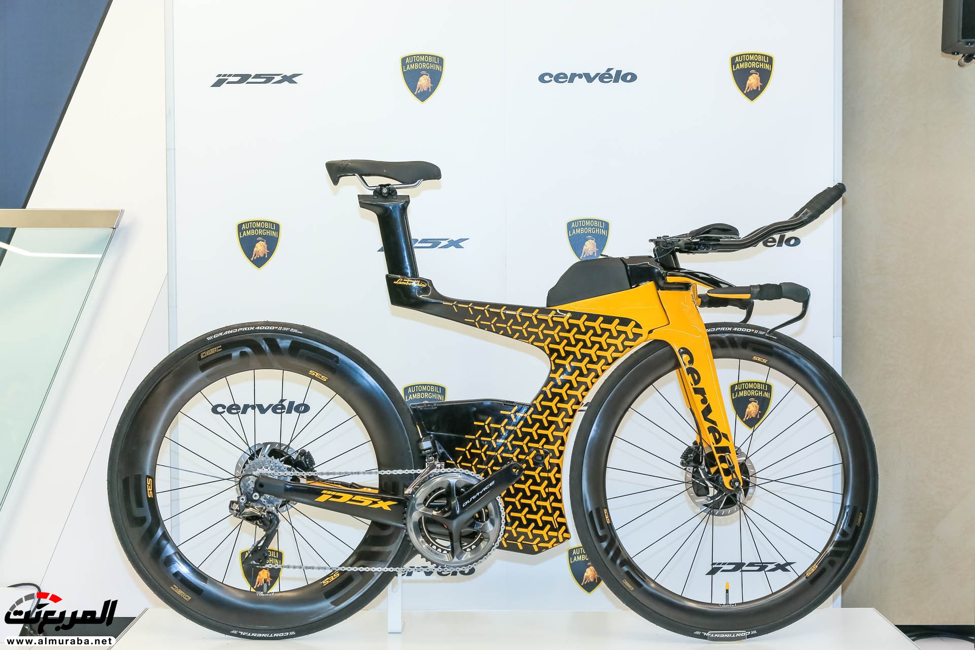 دراجة P5X لامبورجيني الجديدة تكشف نفسها في جنيف دراجة P5X لامبورجيني الجديدة تكشف نفسها في جنيف 8