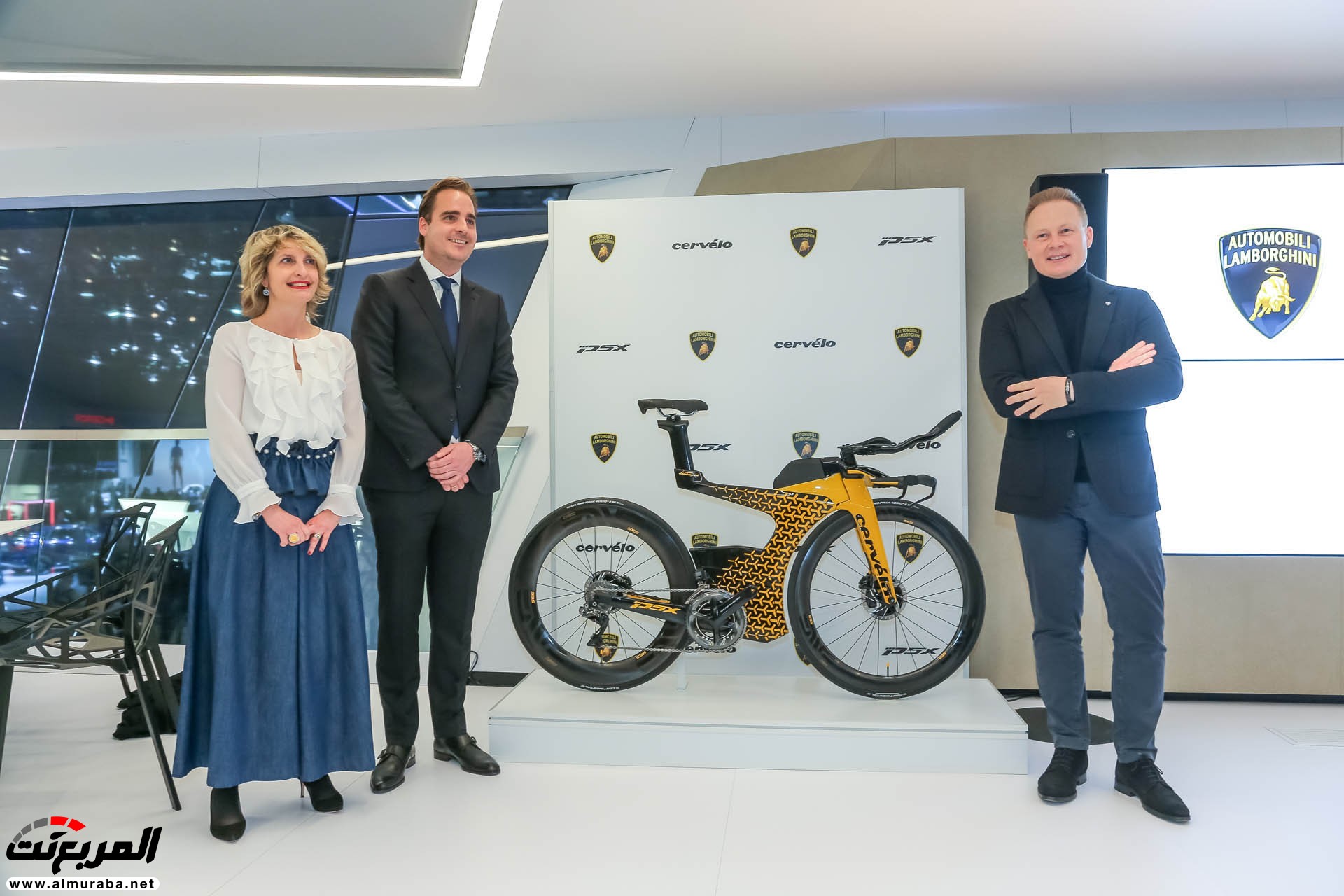 دراجة P5X لامبورجيني الجديدة تكشف نفسها في جنيف دراجة P5X لامبورجيني الجديدة تكشف نفسها في جنيف 11