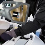 كيف أختار الزيت المناسب للسيارة في الصيف؟ 1