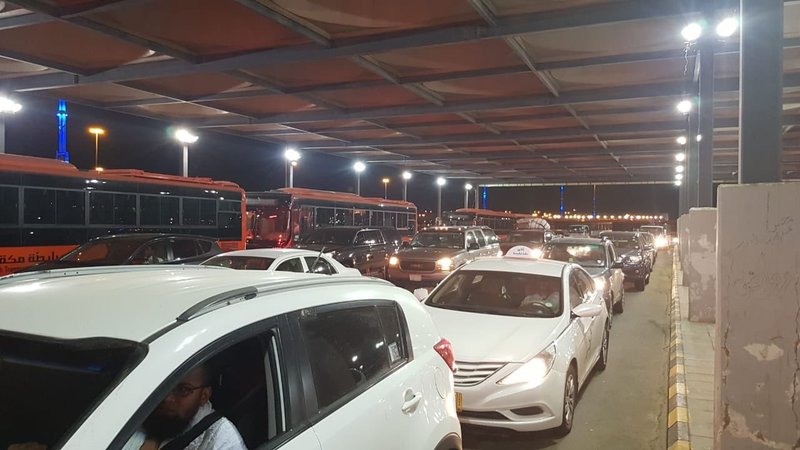 مرور مكة ينشر فيديو تعريفي لتوجيه المعتمرين إلى مواقف ومحطات النقل العام 9