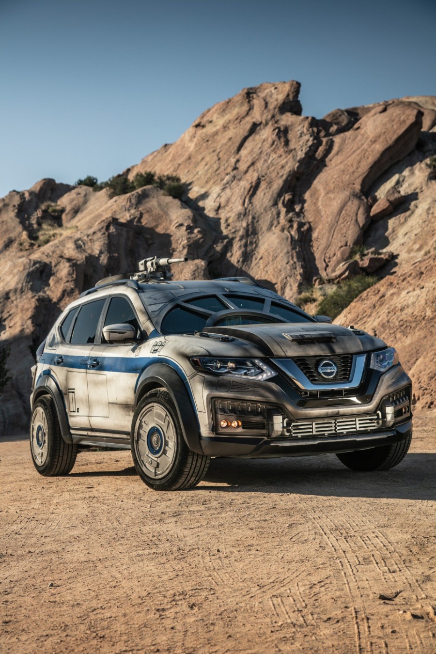 نيسان إكس تريل تحصل على إصدار حرب النجوم 14