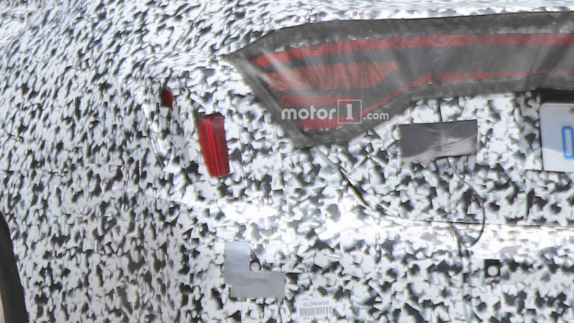 كاديلاك CT5 تظهر لأول مرة أثناء اختبارها بشكل رياضي كاديلاك CT5 تظهر لأول مرة أثناء اختبارها بشكل رياضي 24