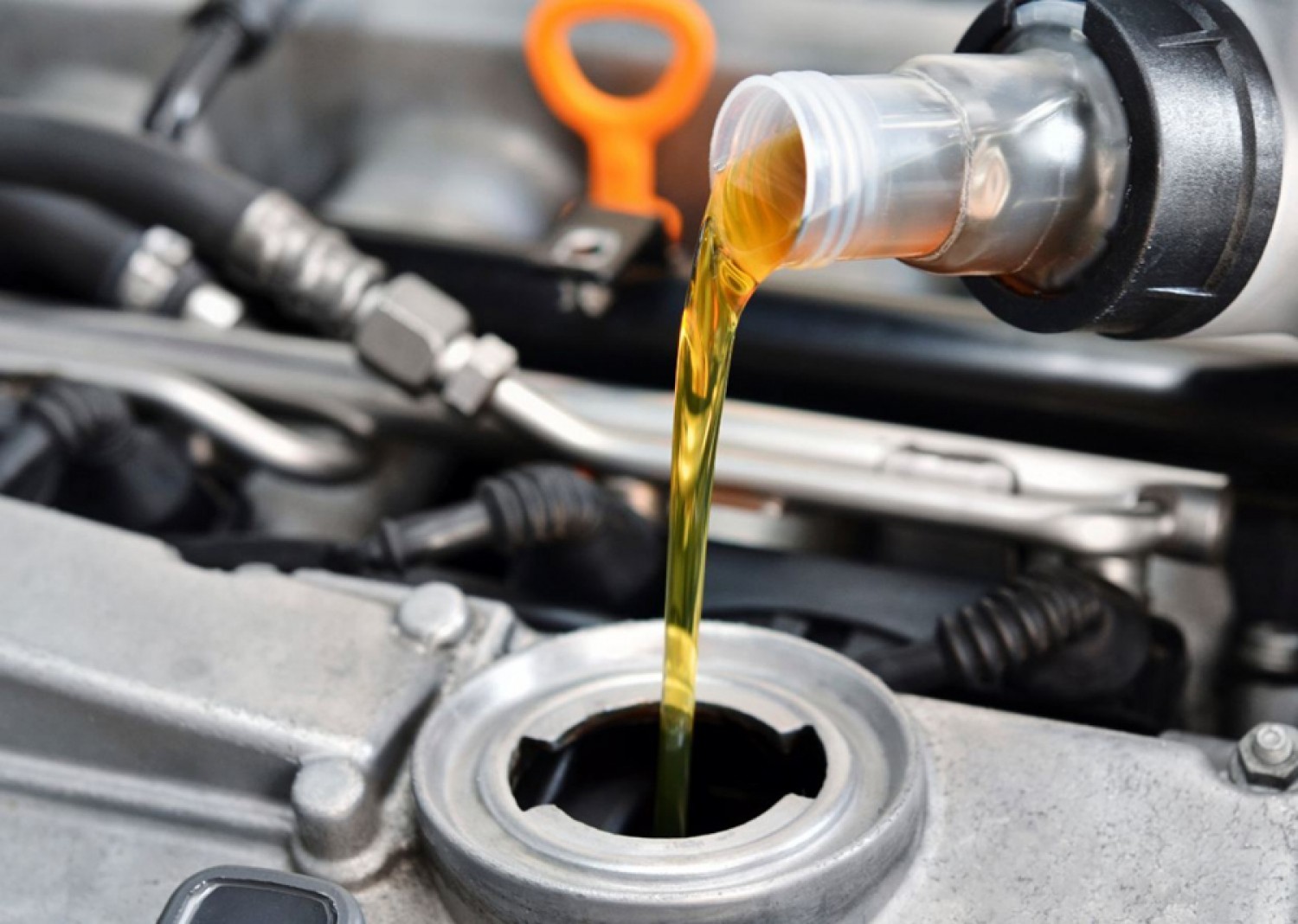 6 معلومات شائعة يقال أنها تحافظ على سيارتك ولكنها خاطئة تماما