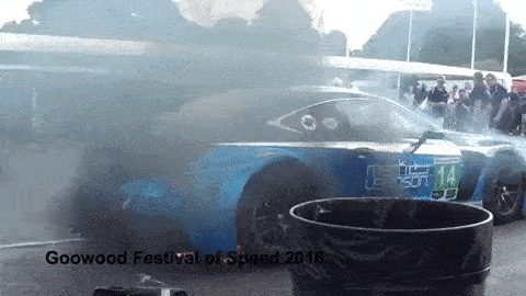 "بالفيديو" اشتعال لكزس RC F GT3 خلال مهرجان جودوود للسرعة 2018 2