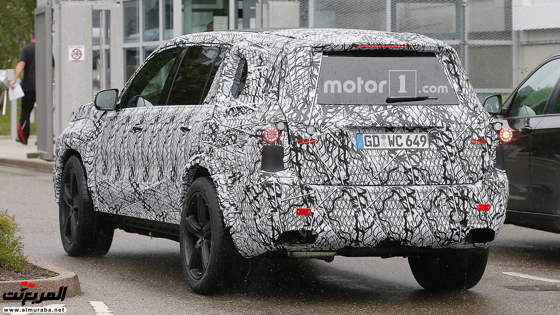 مرسيدس GLS الجيل القادم تكشف داخليتها بصور تجسسية 4