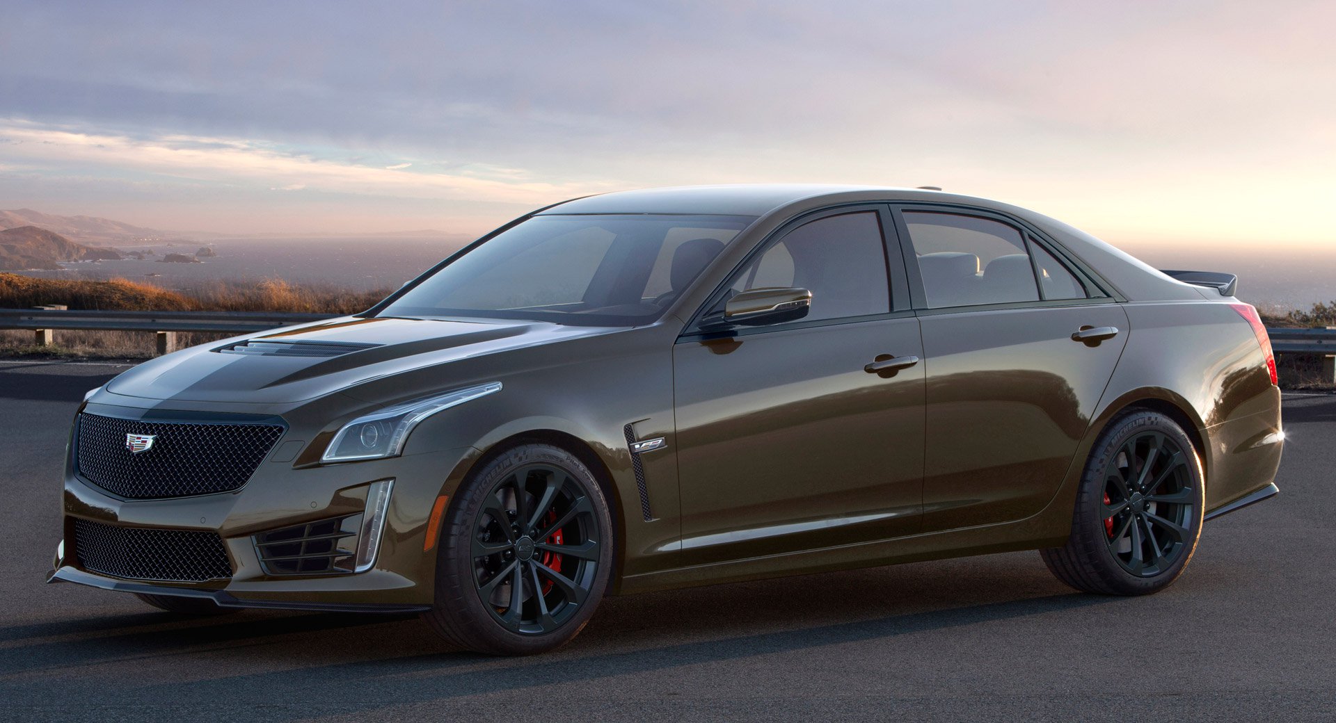 كاديلاك CTS و ATS تحصلان على إصدارات خاصة للشرق الأوسط وأمريكا