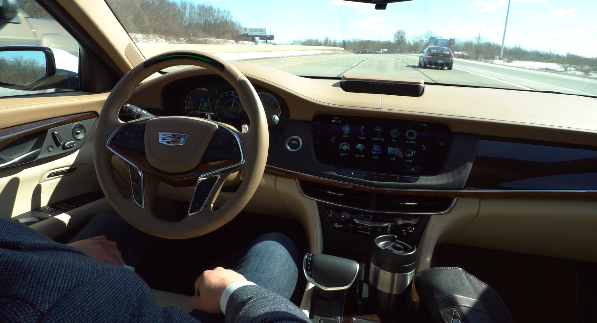 تقارير المستهلكين تكشف أفضل الأنظمة الذاتية المساعدة للسائق بالسيارات