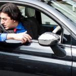 سبب الصوت الغريب للسيارة عند الرجوع للخلف وسرعتها القصوى 1