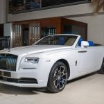 رولز رويس داون بلاك بادج تظهر بإصدار خاص في أبو ظبي 2