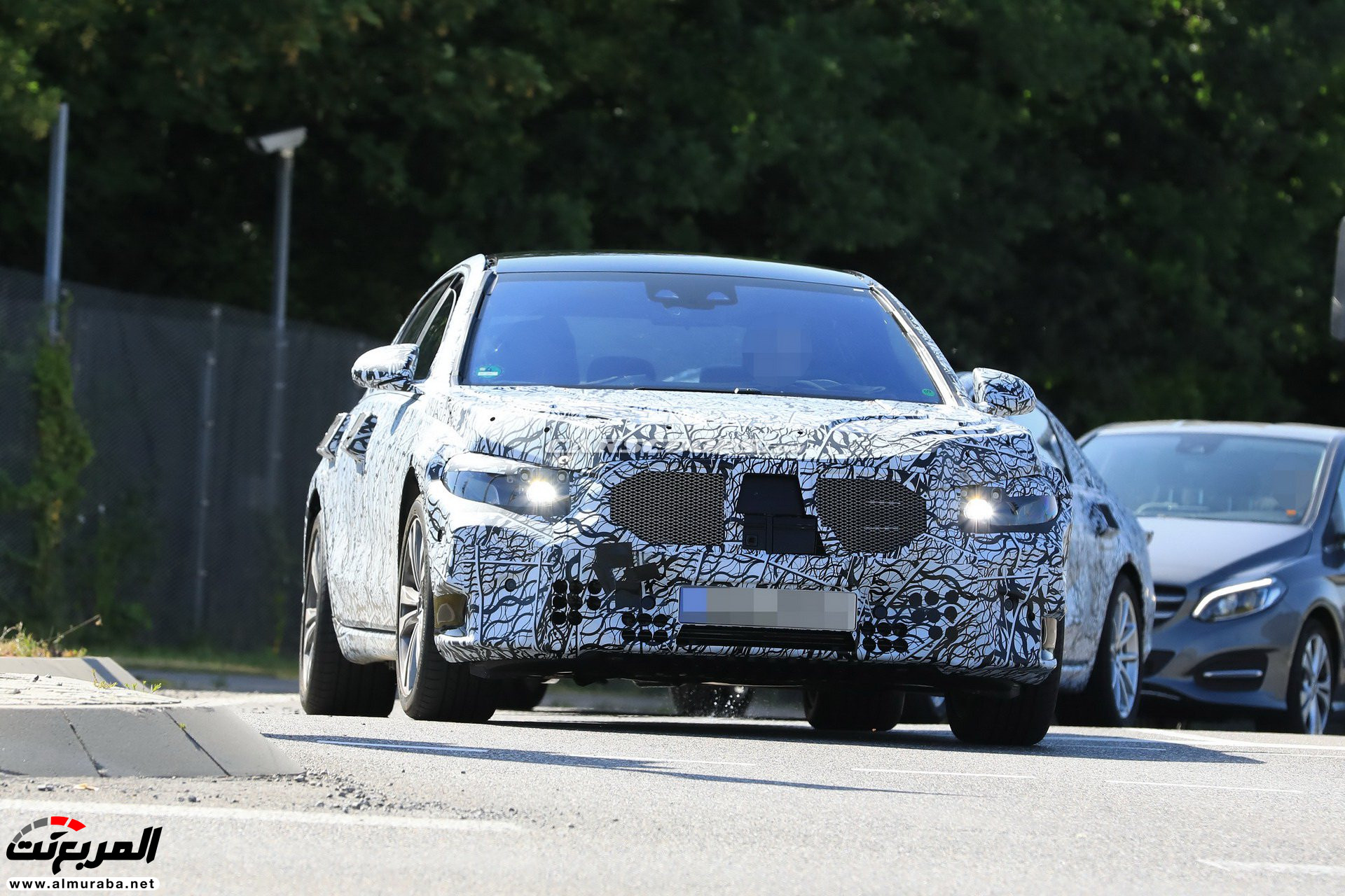 مرسيدس S-Class الجيل القادم لن تتوفر بمحرك بنزين بالكامل 3