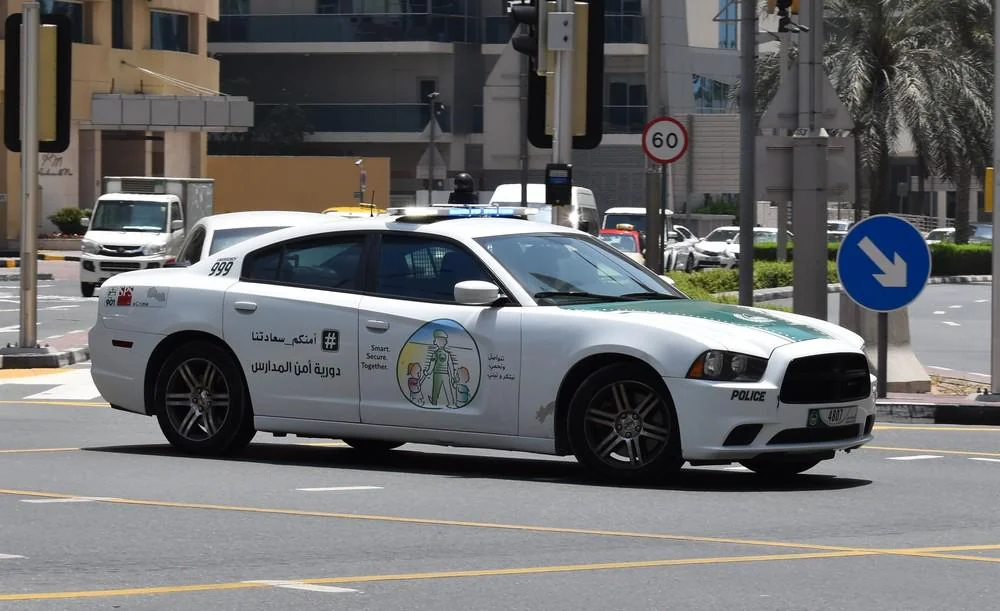 سيارات شرطة دبي الخارقة والكهربائية.. ماذا يضم الأسطول فعلاً؟ سيارات شرطة دبي الخارقة والكهربائية.. ماذا يضم الأسطول فعلاً؟ 22