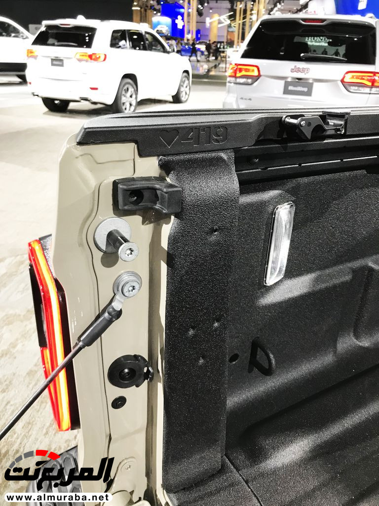 لماذا تضع الشركات رسائل خفية في سياراتها؟ 2