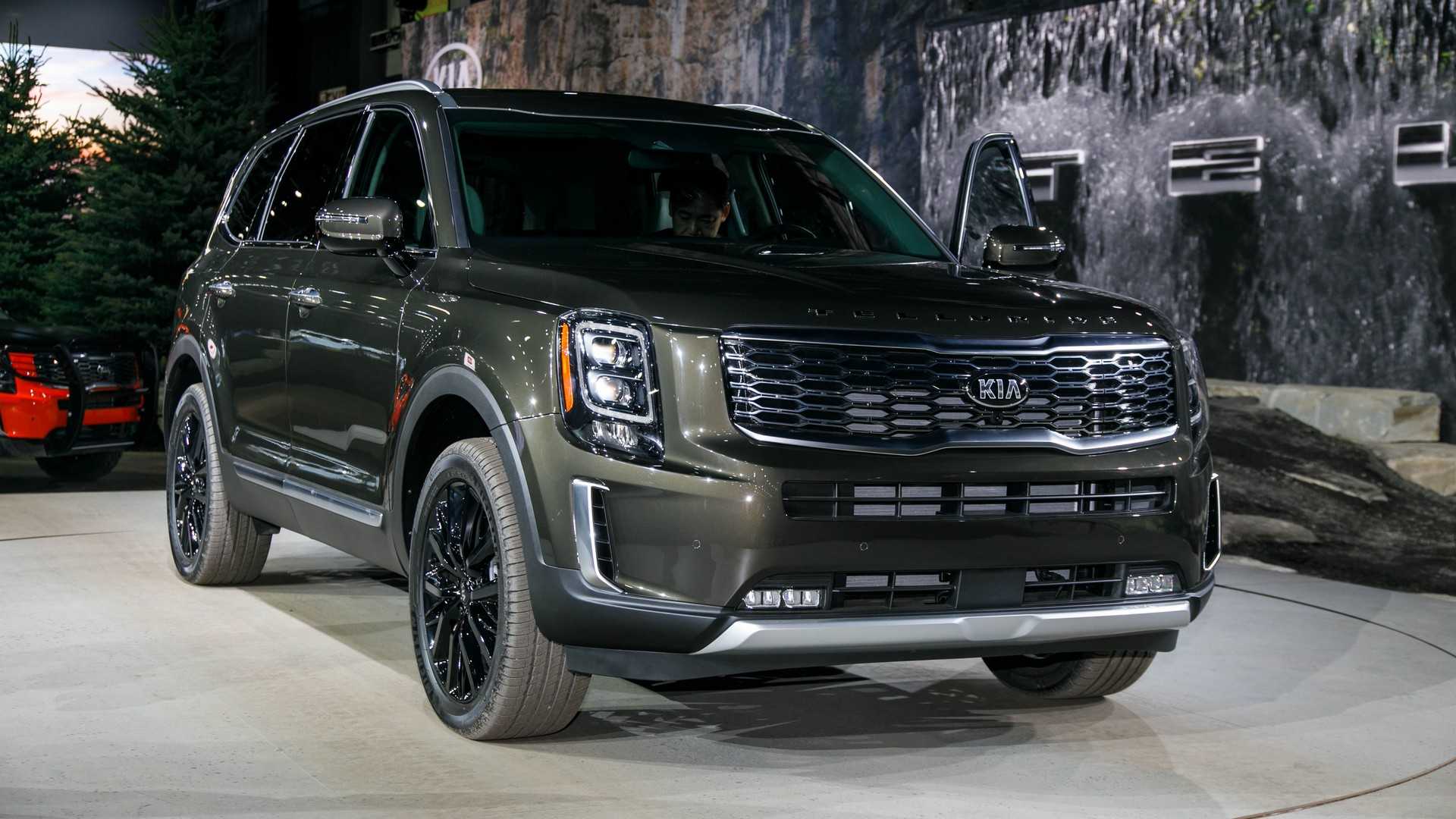 كيا تيلورايد 2020 الجديدة “صور ومميزات ومواصفات” Kia Telluride