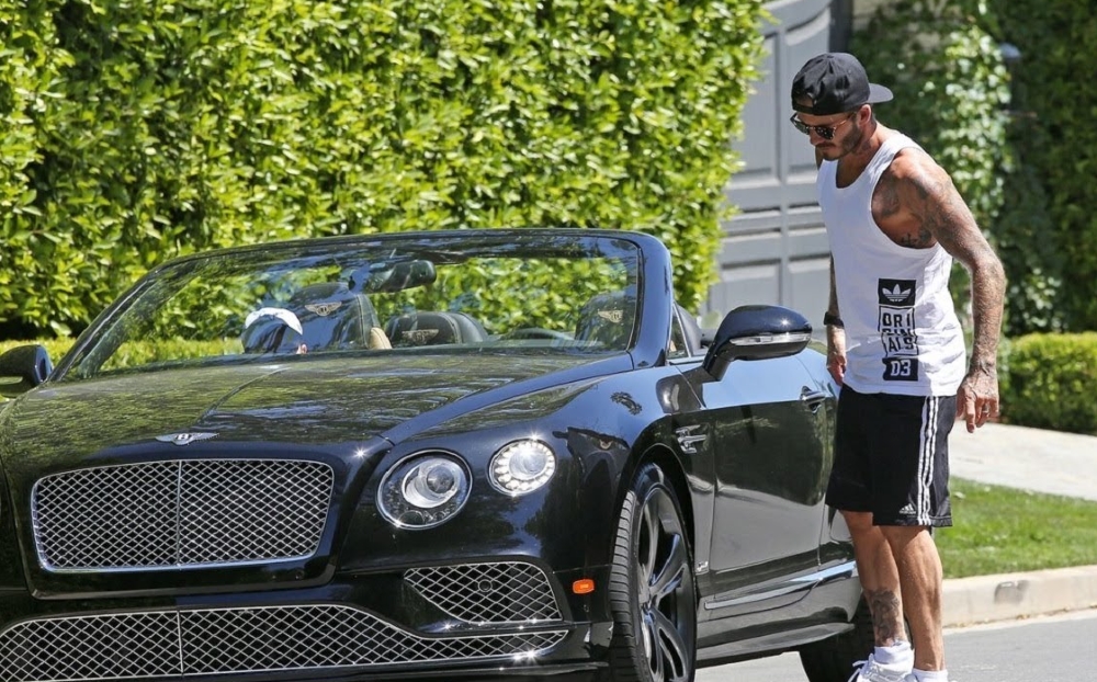 ديفيد بيكهام يعترف أمام المحكمة بالقيادة واستخدام الهاتف بالوقت نفسه