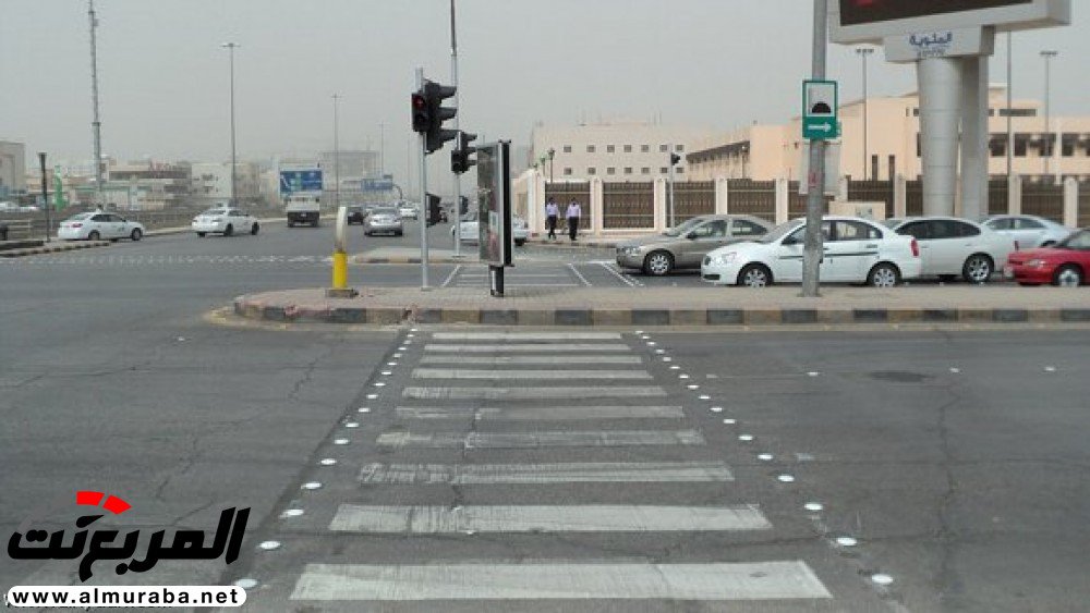 عبور المشاة من الاماكن غير المخصصة يعدُّ مخالفة مرورية هذه غرامتها عبور المشاة من الاماكن غير المخصصة يعدُّ مخالفة مرورية هذه غرامتها 1