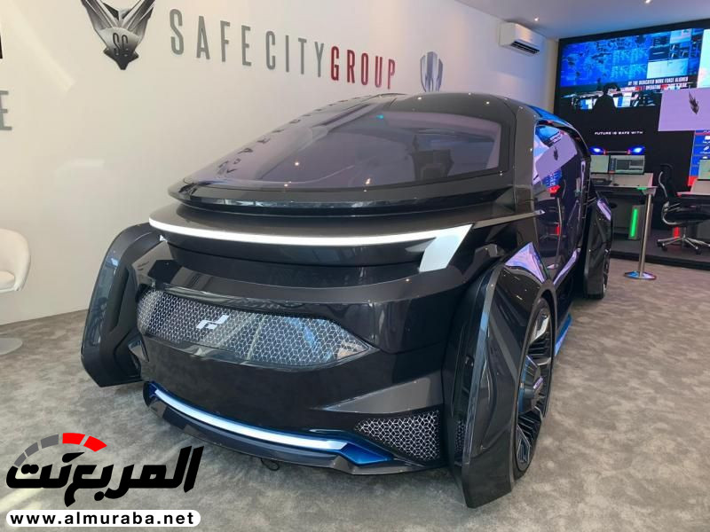 سيارة إماراتية كهربائية ذاتية القيادة تتحول لقاعة اجتماعات متنقلة! 2