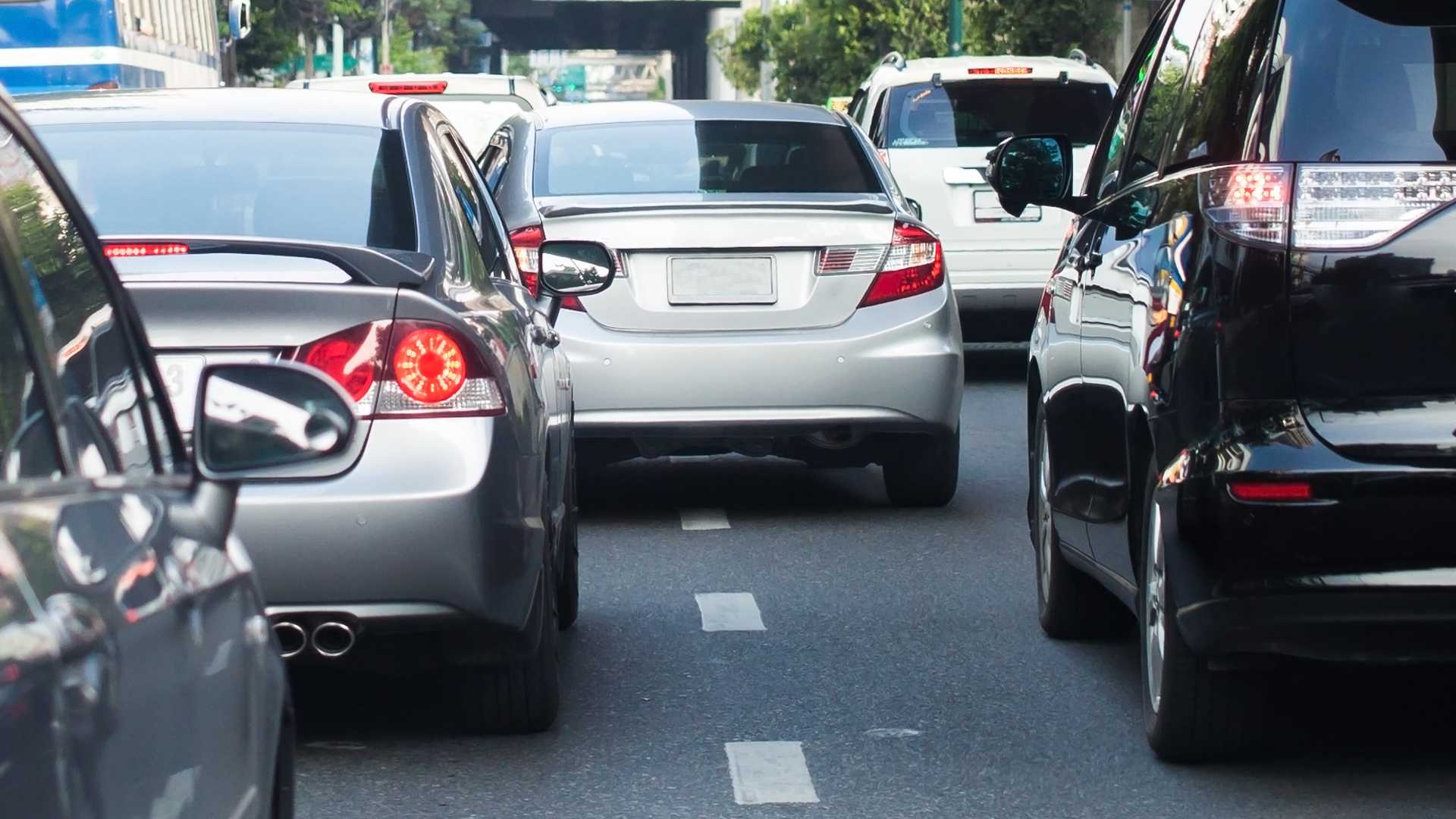 “دراسة” كم من الوقت والأموال نخسر سنويا بسبب الزحام؟