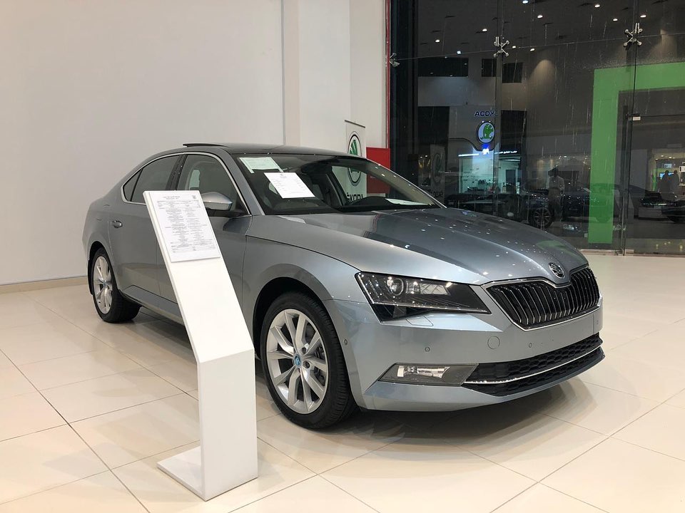 عرض وكالة البازعي الرمضاني على سكودا سوبيرب 1