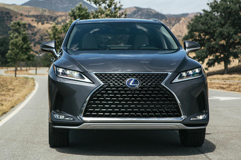 لكزس RX 2020 تحصل على تقنية إضاءة هي الأولى من نوعها في العالم