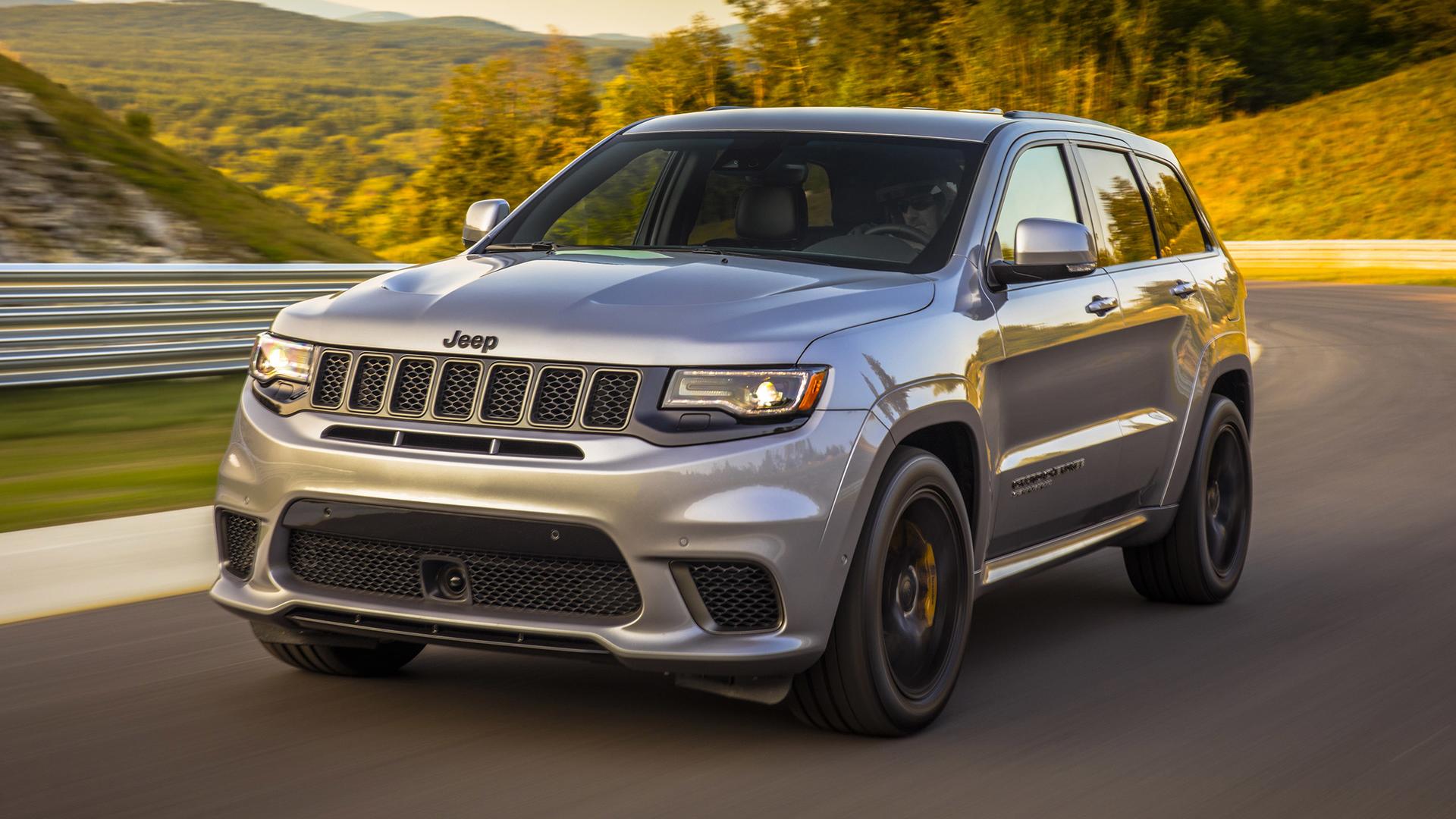 جيب: أكثر المهتمين بشراء جراند شيروكي تراكهوك هم مالكو نيسان GT-R