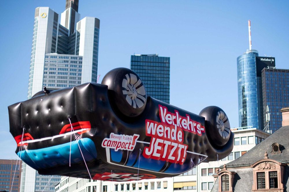 مظاهرات ضخمة احتجاجاً على معرض فرانكفورت للسيارات 2019! مظاهرات ضخمة احتجاجاً على معرض فرانكفورت للسيارات 2019! 2