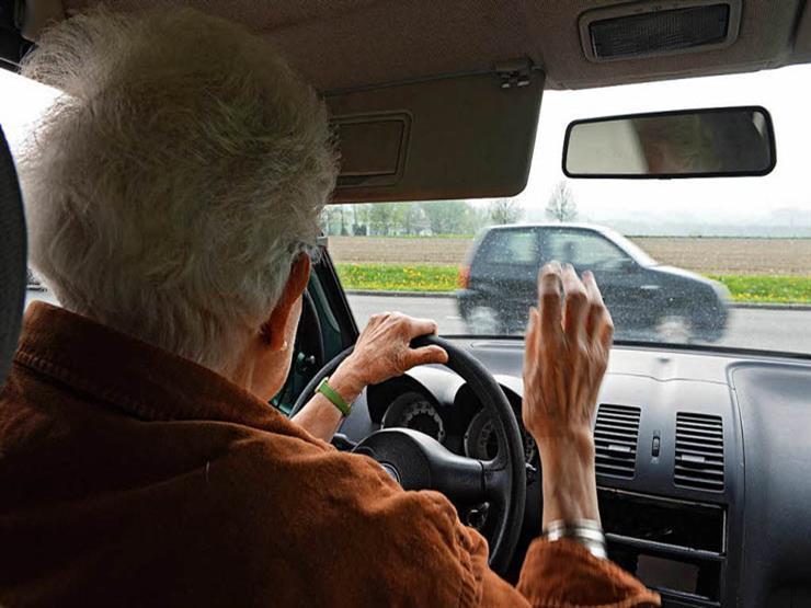 تقنيات وأنظمة يجب توافرها في سيارات كبار السن 1