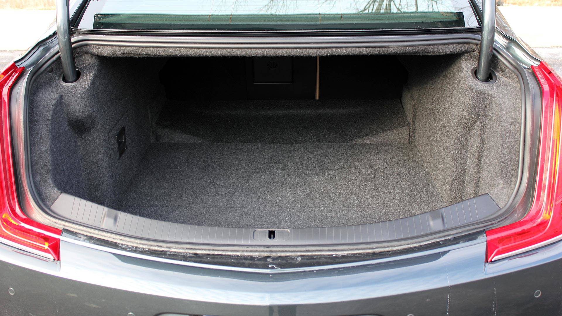 وقف إنتاج كاديلاك XTS رسمياً.. إليك السبب 9