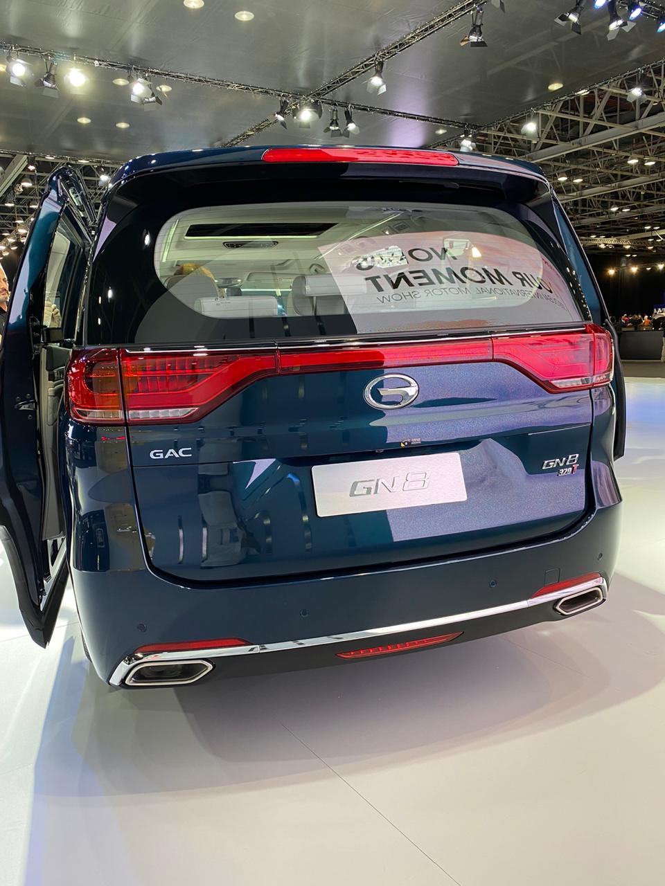 تجربة قيادة أفخم فان صيني من جي ايه سي الجميح GN8 + المواصفات والأسعار 2