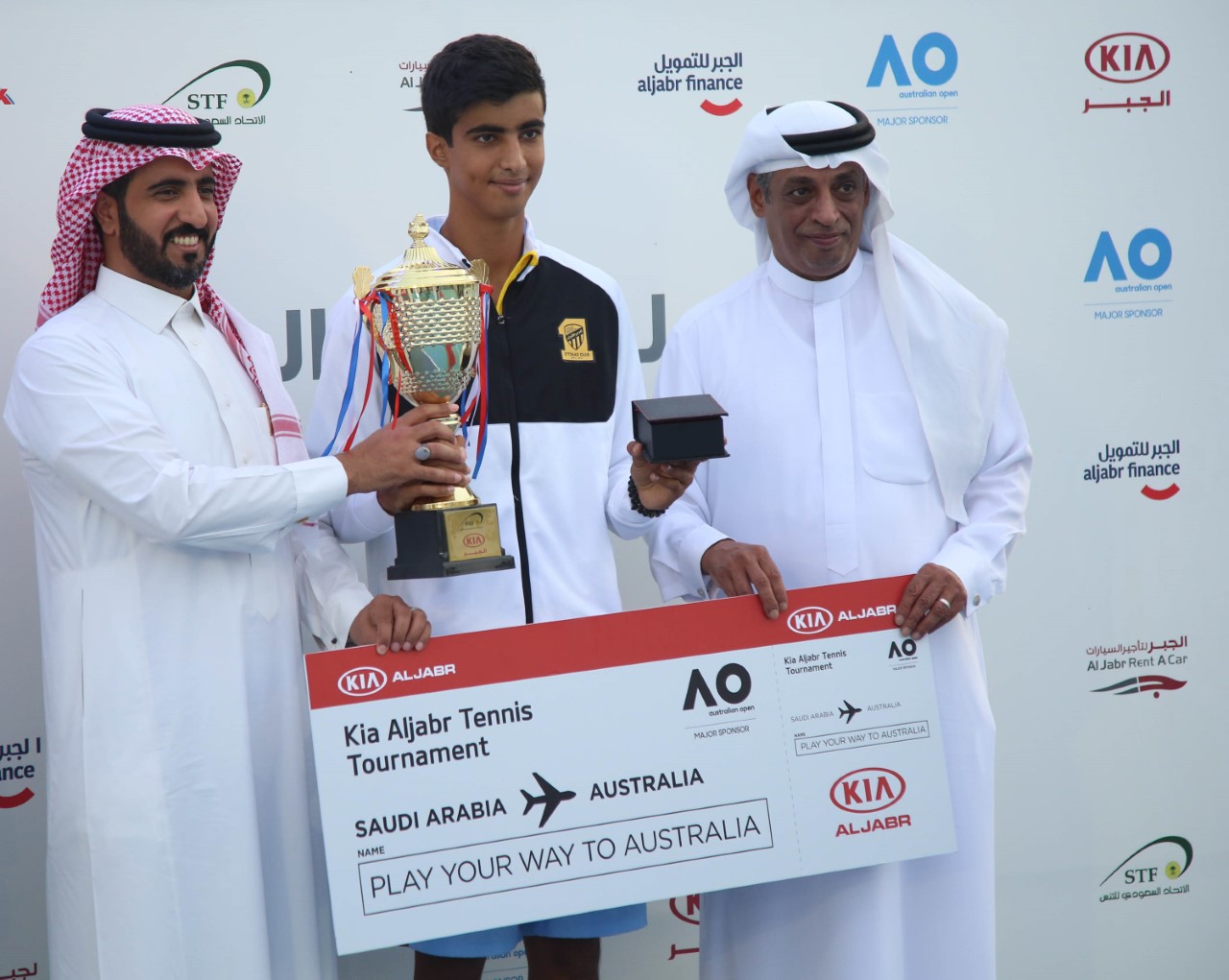 نجم نادي الاتحاد ضيفا على بطولة استراليا للتنس بعد فوزه ببطولة كيا الجبر 12