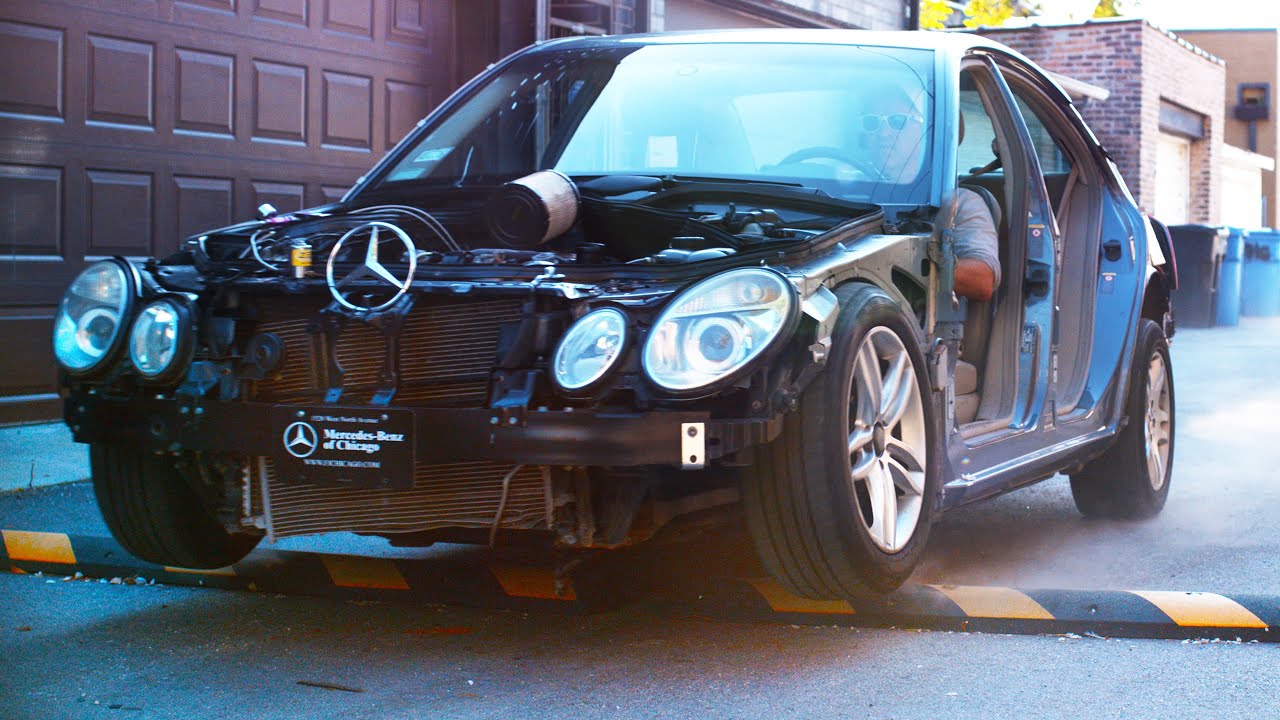 “بالفيديو” هذا ما يحدث عند القيادة على المطبات والحفر بسرعات مرتفعة