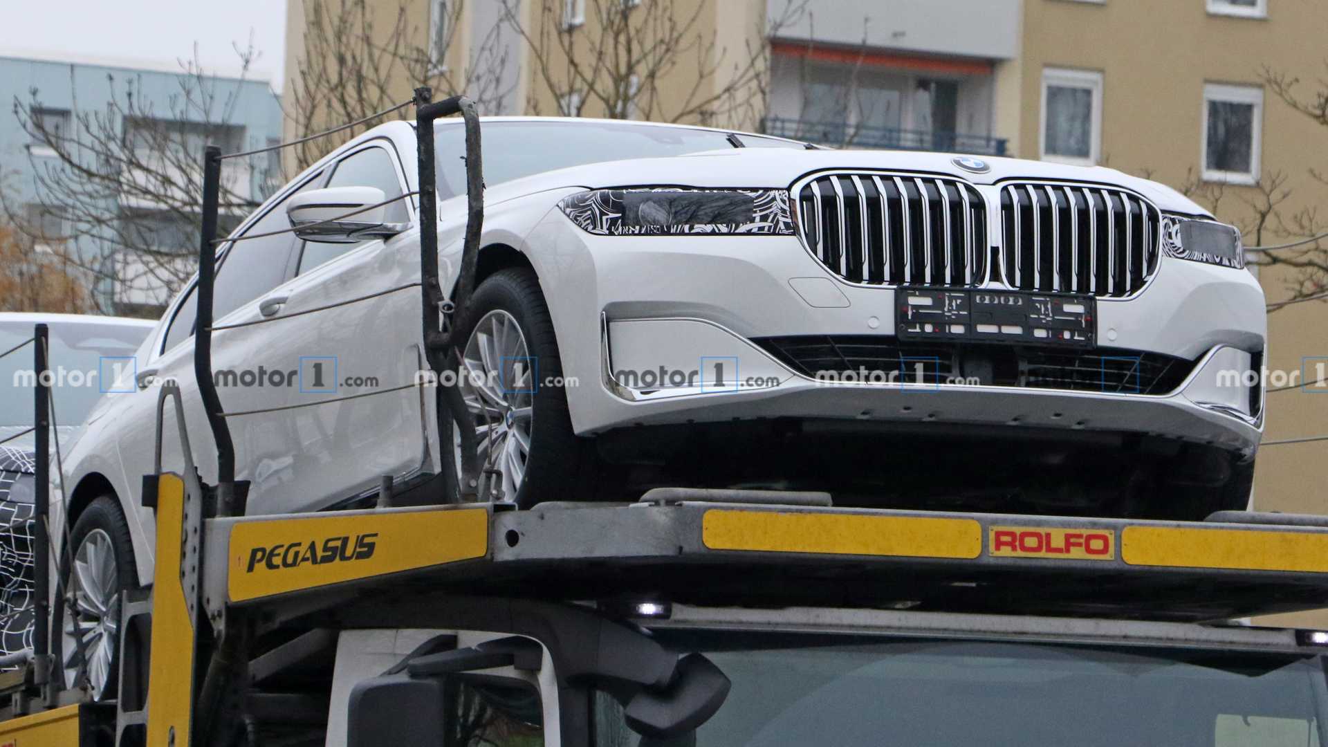 بي ام دبليو الفئة السابعة 2023 تظهر لأول مرة أثناء اختبارها