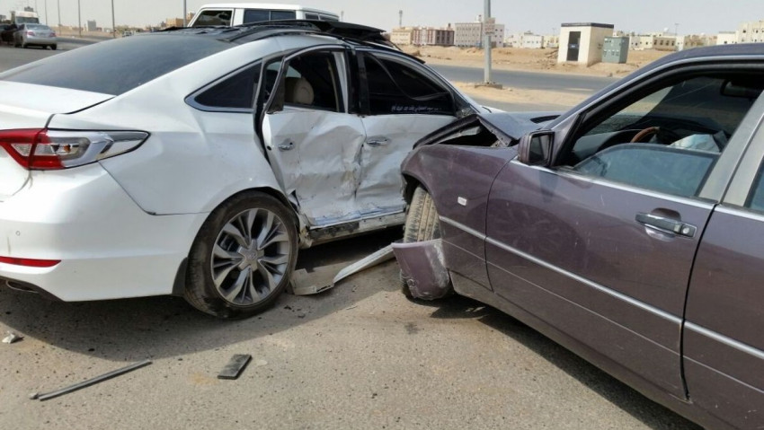 رخصته منتهية وتسبب في حادث والخطأ عليه فهل يشمله التأمين؟