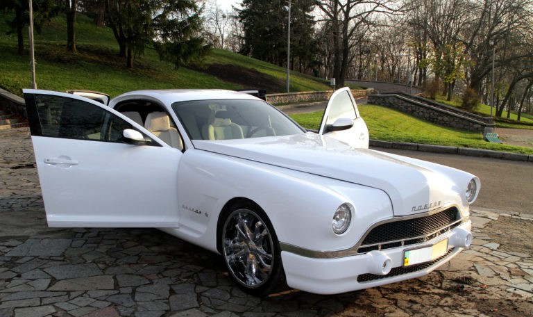 سيارات مقلدة بتصميم روسي كلاسيكي لأشهر السيارات الألمانية سيارات مقلدة بتصميم روسي كلاسيكي لأشهر السيارات الألمانية 16