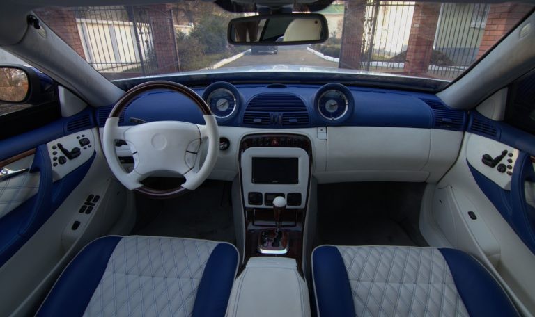 سيارات مقلدة بتصميم روسي كلاسيكي لأشهر السيارات الألمانية سيارات مقلدة بتصميم روسي كلاسيكي لأشهر السيارات الألمانية 22