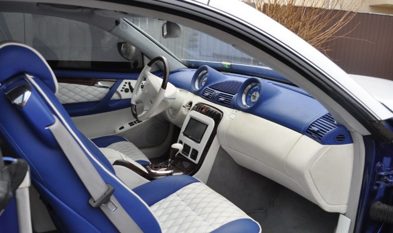 سيارات مقلدة بتصميم روسي كلاسيكي لأشهر السيارات الألمانية سيارات مقلدة بتصميم روسي كلاسيكي لأشهر السيارات الألمانية 8