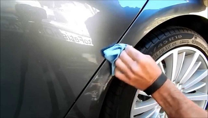 طرق بسيطة لإصلاح خدوش طلاء سيارتك.. تعرف عليها