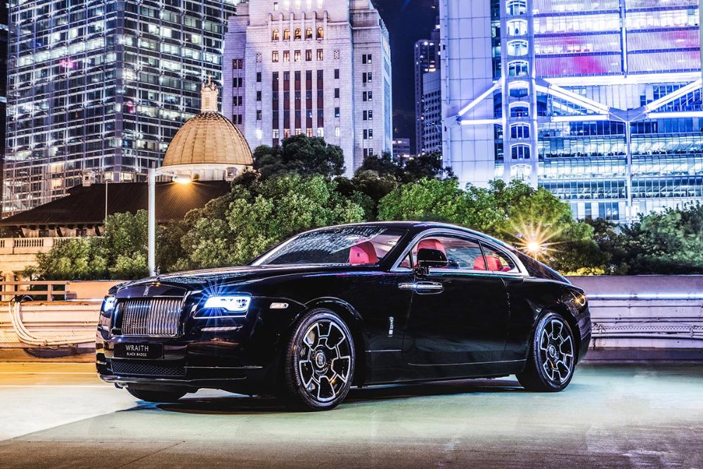 تعرف على أبرز سيارات الممثل والمصارع العالمي ذا روك 4