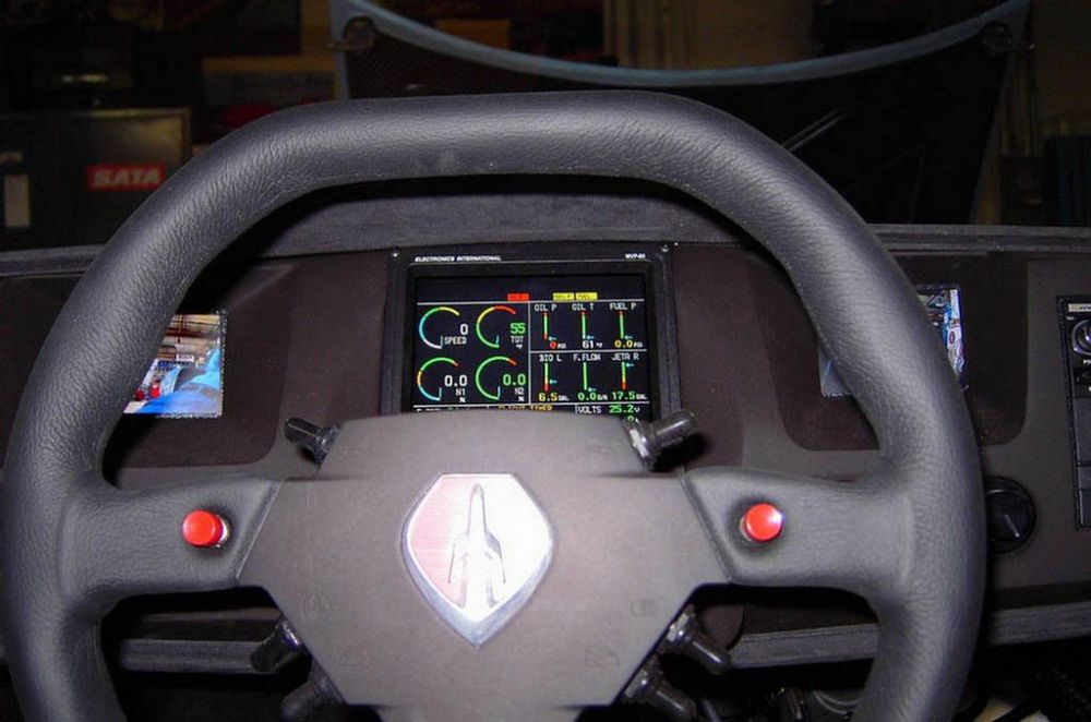 سيارة يمتلكها "جاي لينو" تنتج رائحة البطاطس! سيارة يمتلكها "جاي لينو" تنتج رائحة البطاطس! 2